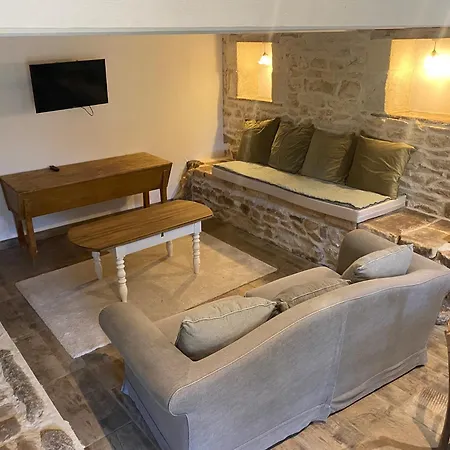 Le Domaine Du Petit Bois, L'etable