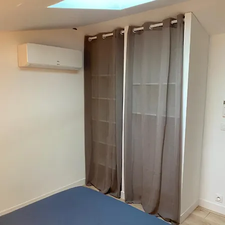 Le Domaine Du Petit Bois, L'etable * Varzay