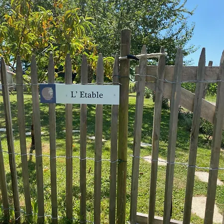 Le Domaine Du Petit Bois, L'etable *