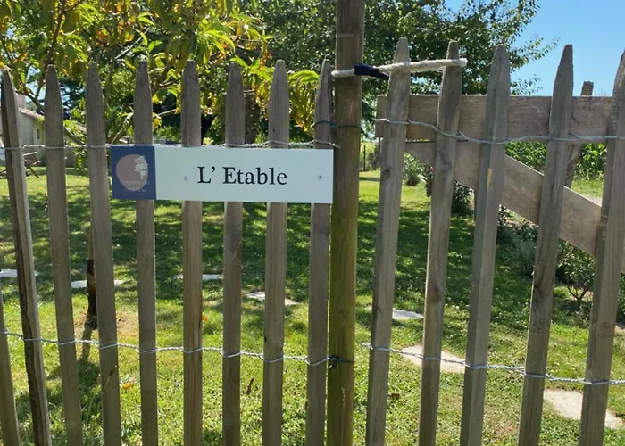 Le Domaine Du Petit Bois, L'etable *