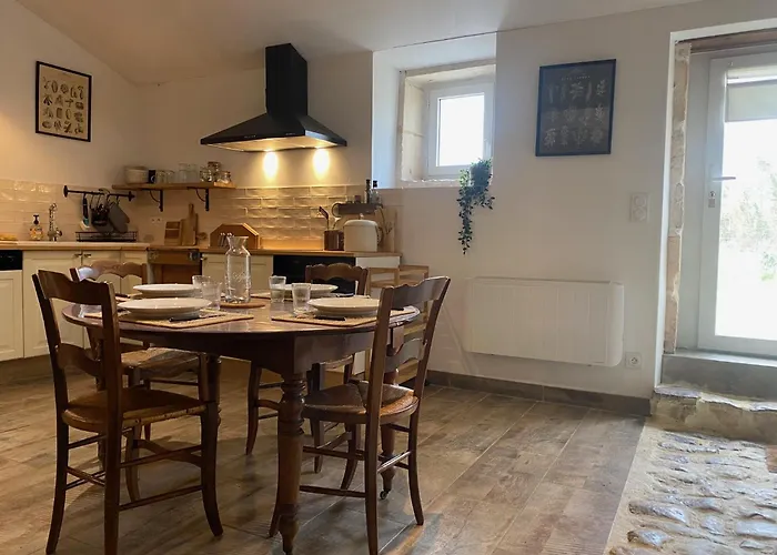 Le Domaine Du Petit Bois, L'etable Feriehus